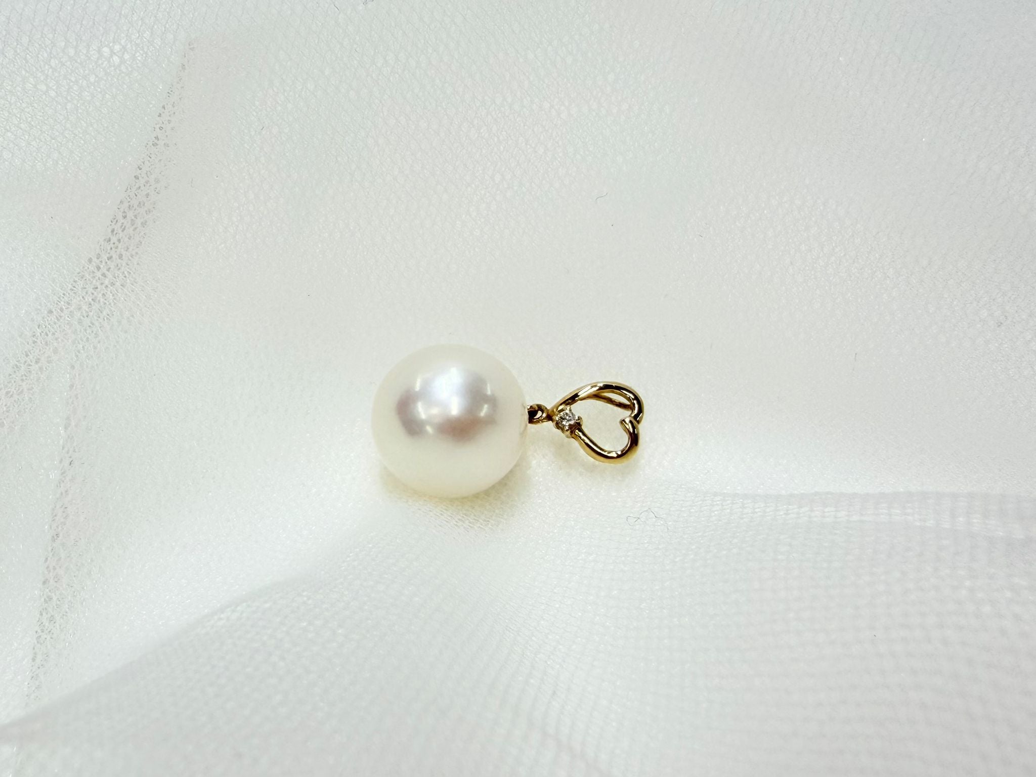 14K 黃金「傾心珍藏」12.1mm 白色淡水珍珠吊墜