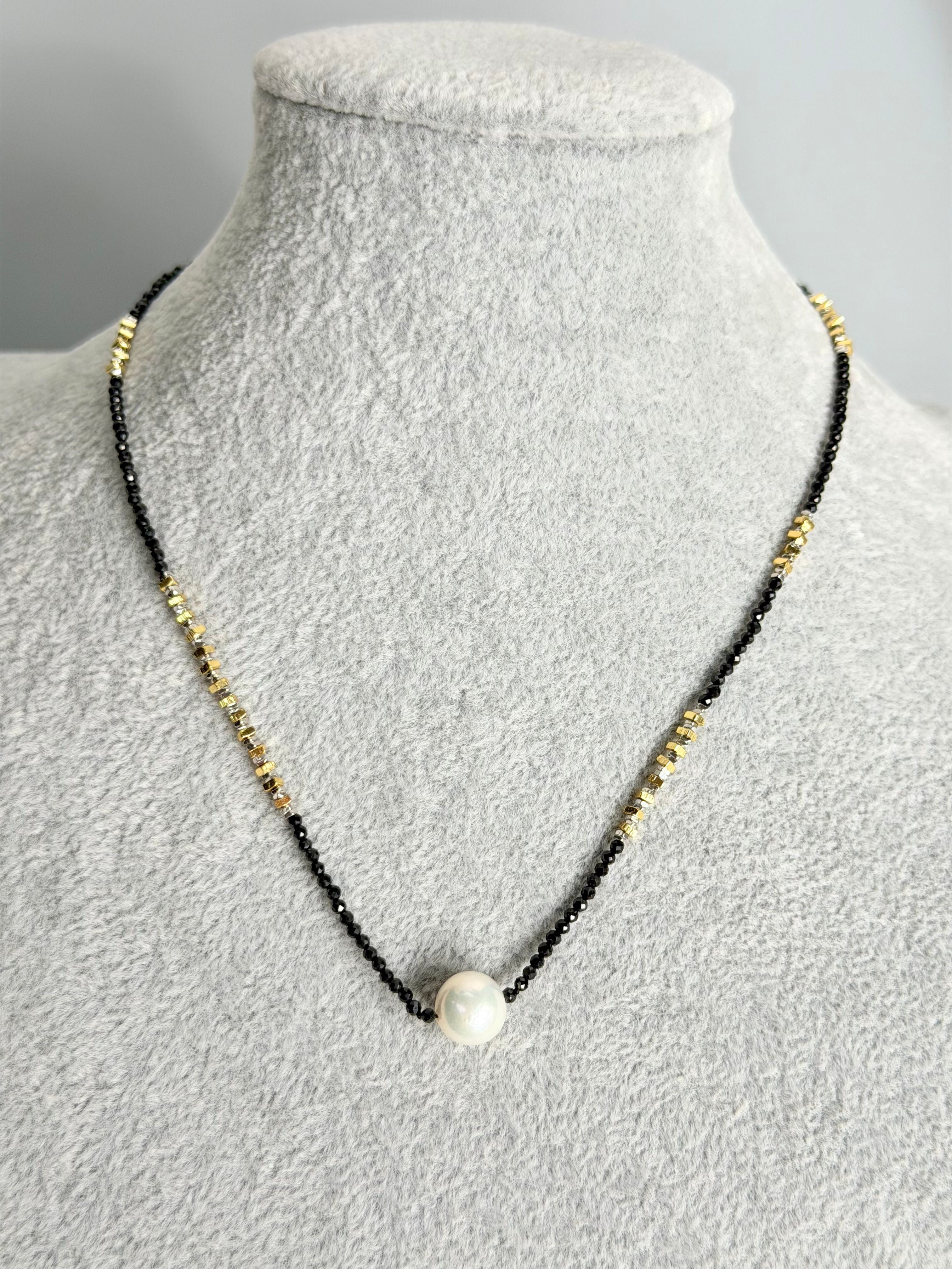 『壹』Natural Black Spinel with 10mm Pearl and 925 Silver Slice Necklace with Silver Clasp