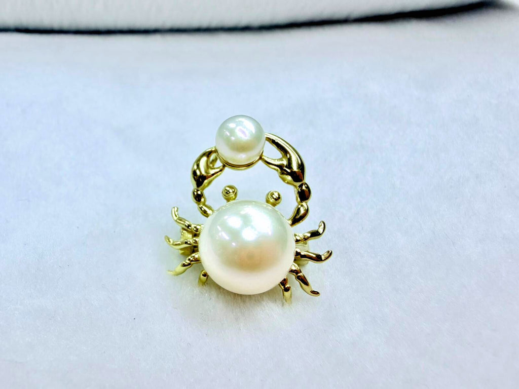 【Crab Encounter Pearl】Dual-use Pendant/Brooch
925 Sterling Silver Gold Plated Findings