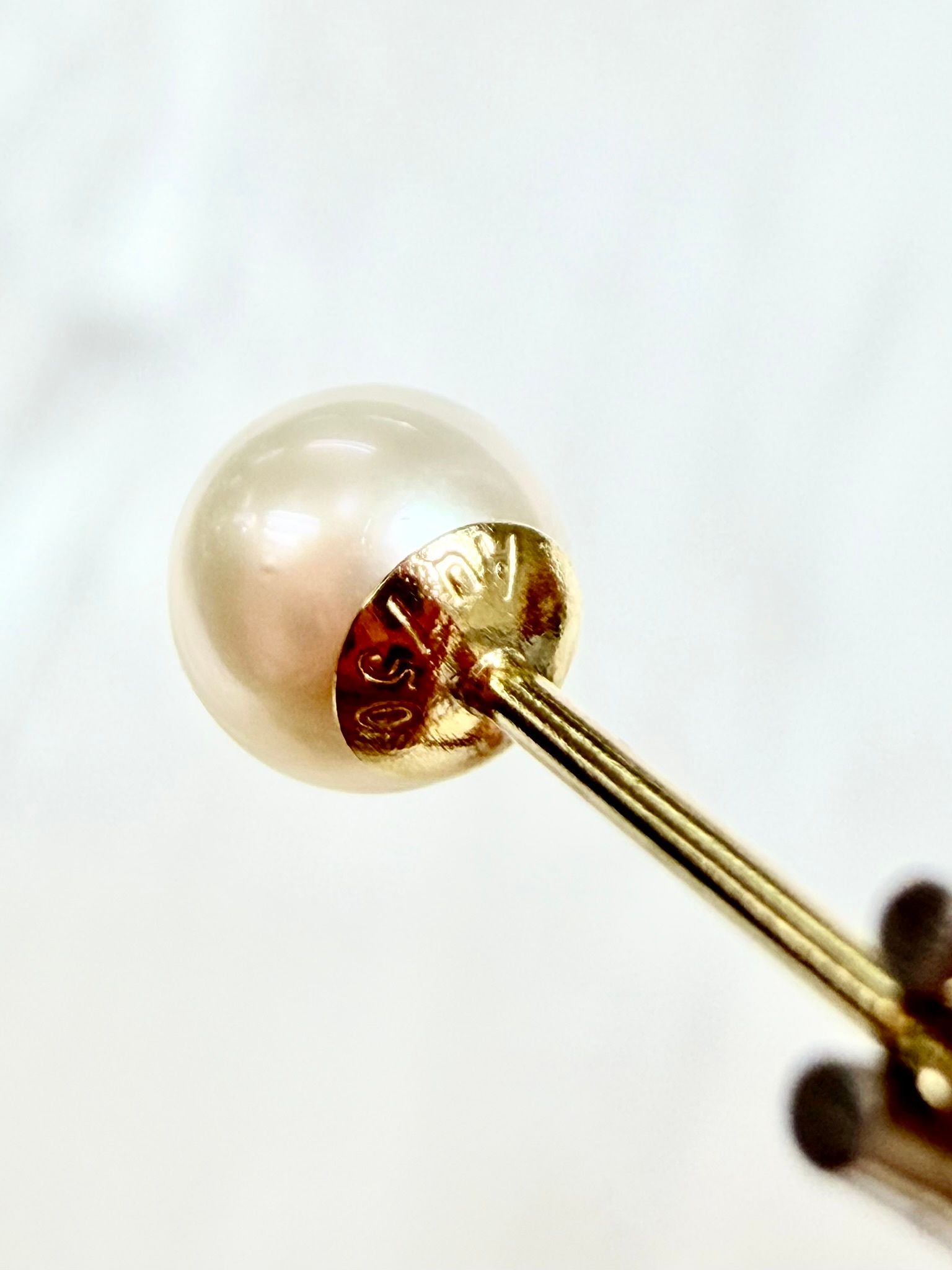 【Temperamental Little Immortal】Advanced Classic: 8-8.5mm Japanese Akoya Saltwater Pearl 18K Gold Earrings