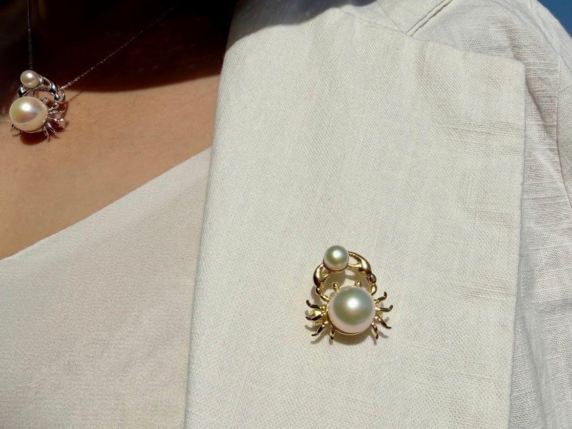 【Crab Encounter Pearl】Dual-use Pendant/Brooch
925 Sterling Silver Gold Plated Findings