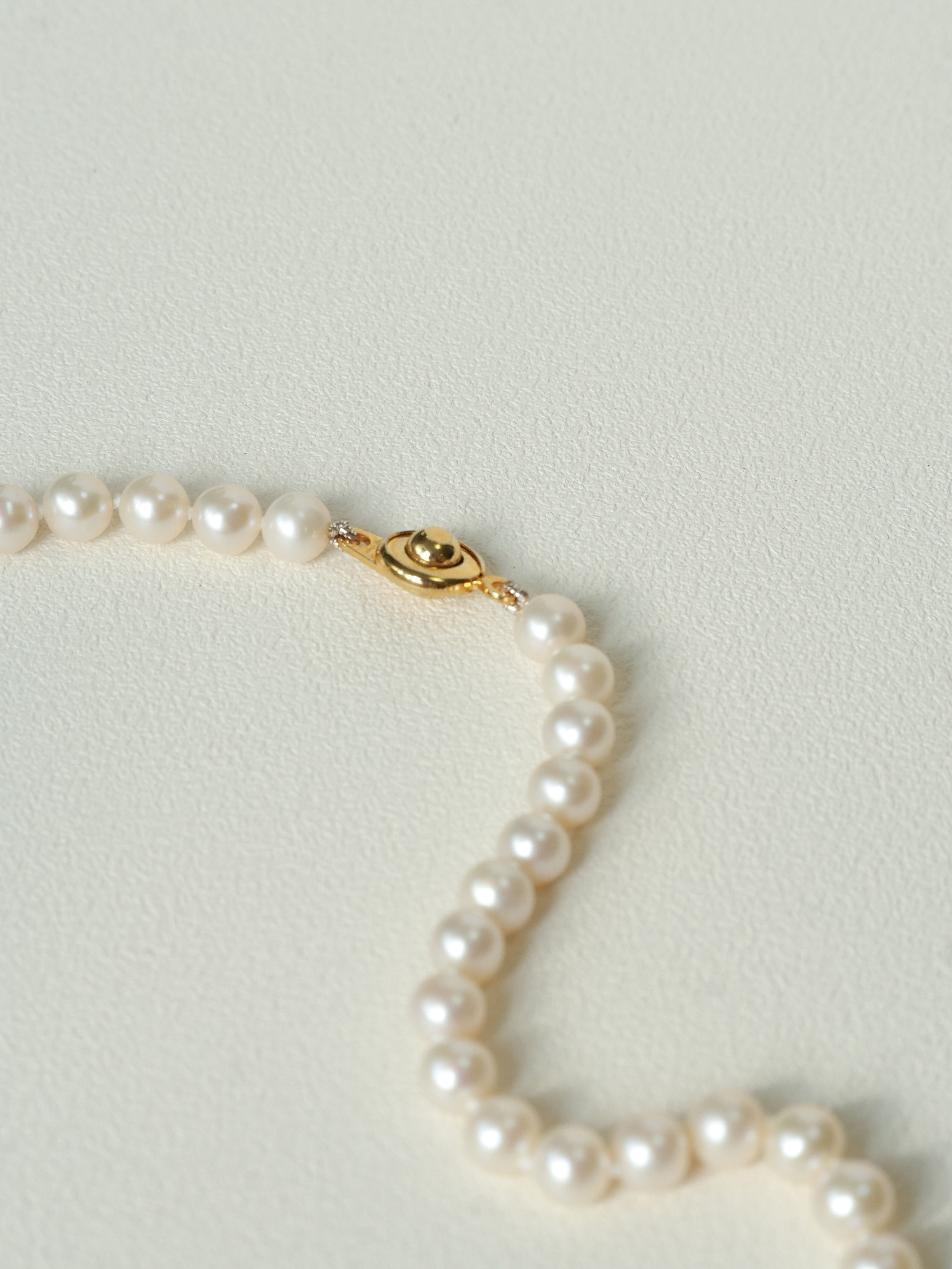 Dewdrop | 5-6mm Round Freshwater Pearl Necklace with Japanese Snap Clasp