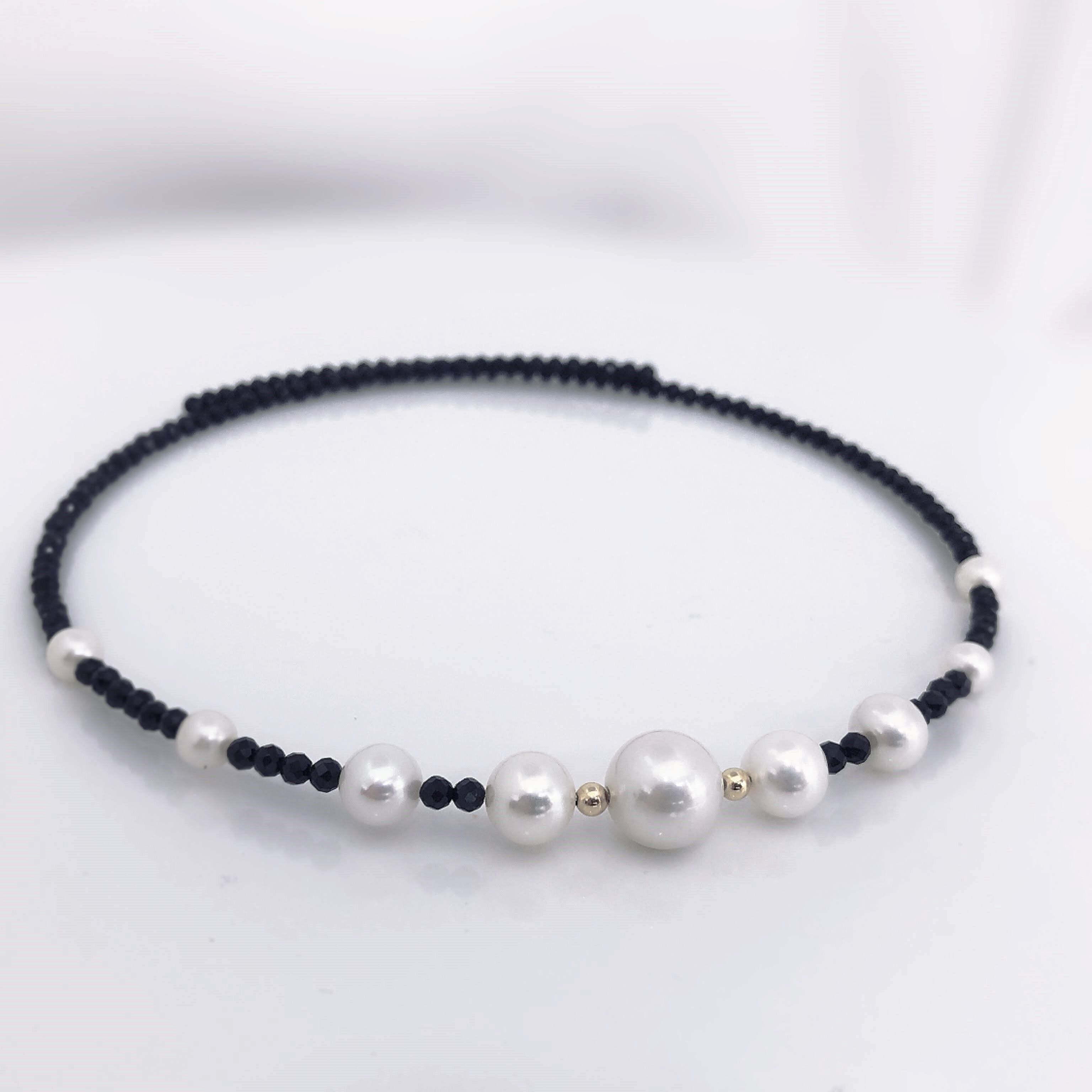 Black Shadow Flowing Light Collar