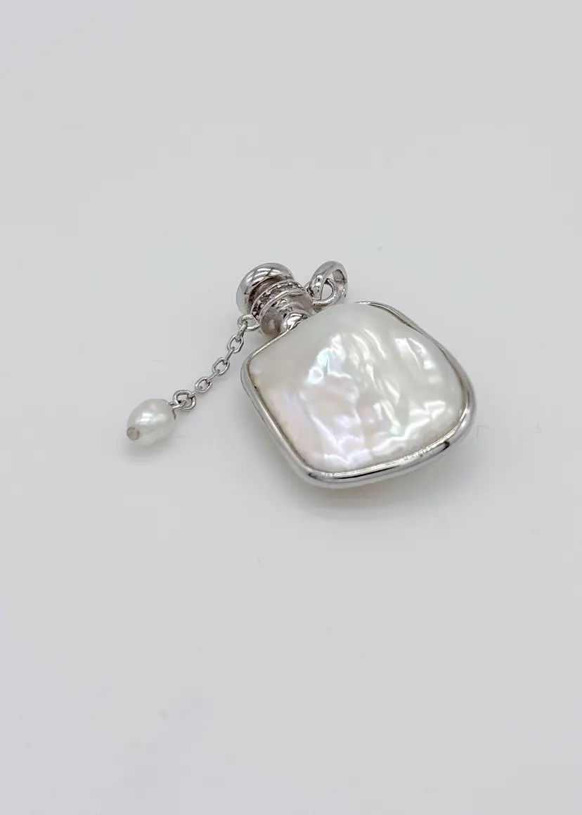 "Scent Recipe" Perfume Bottle Pearl Pendant