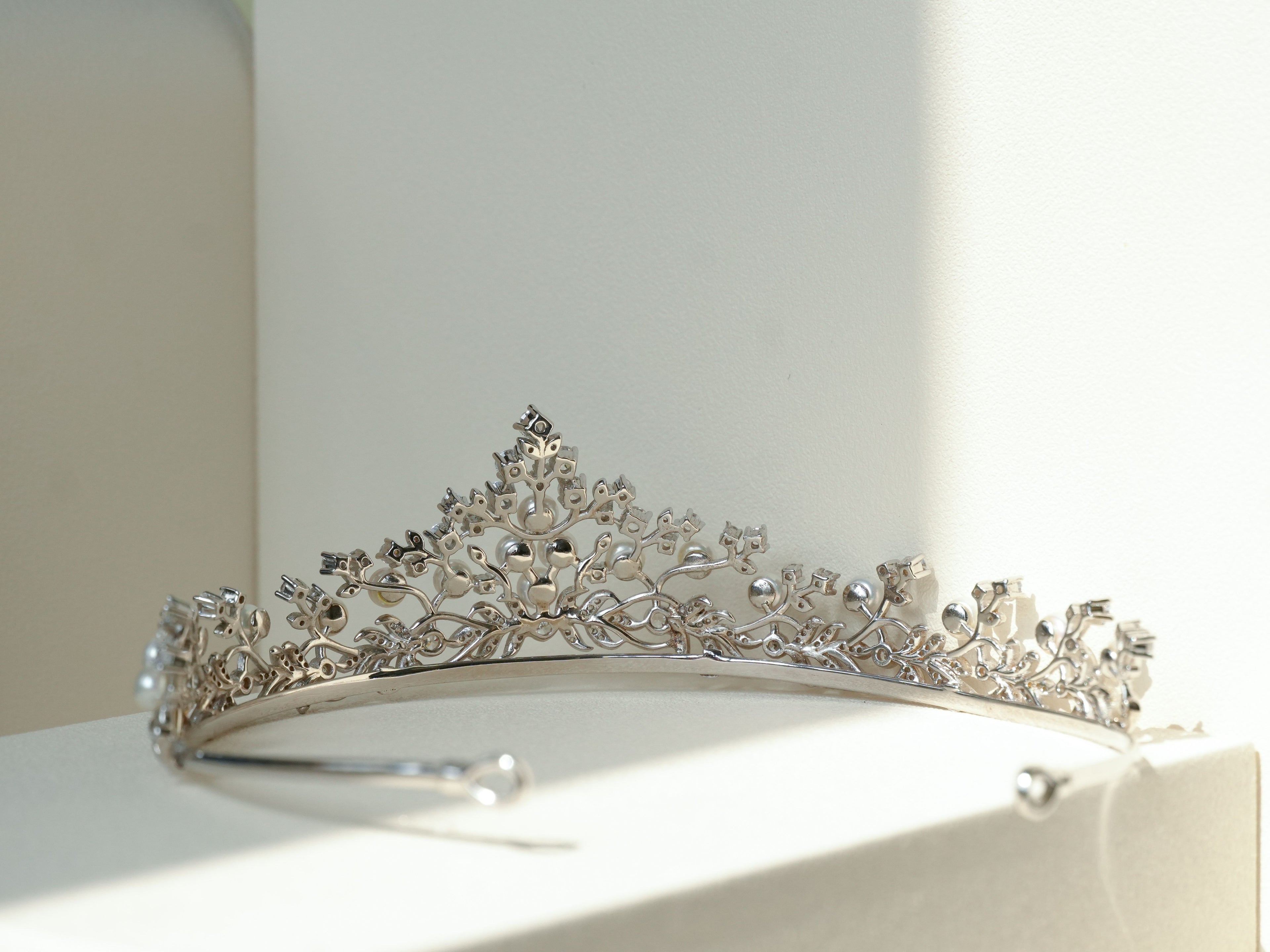 Shining Bride Pearl Crown
