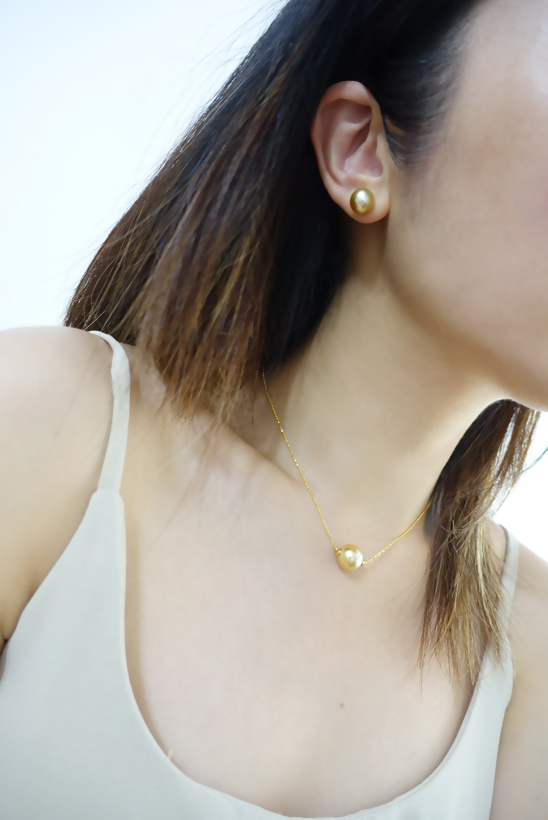 P005N099YG(J) (1) Gold Plated Dainty Single Pearl Moveable Necklaces