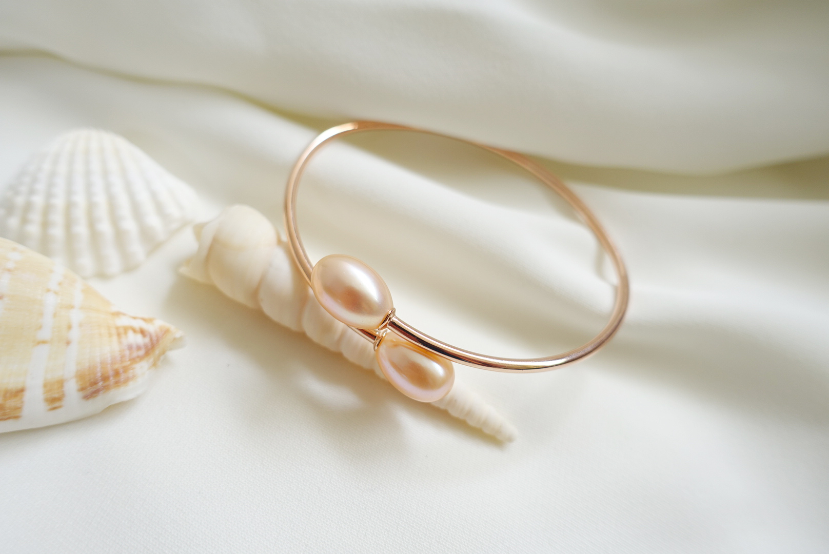 DSC00757 9mm Double Fresh Water Pearl Cuff in 925 Gold Plated Silver