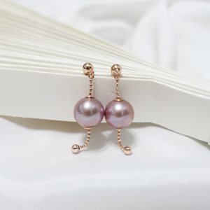 Pearls in Motion Fresh Water Pearl Earrings