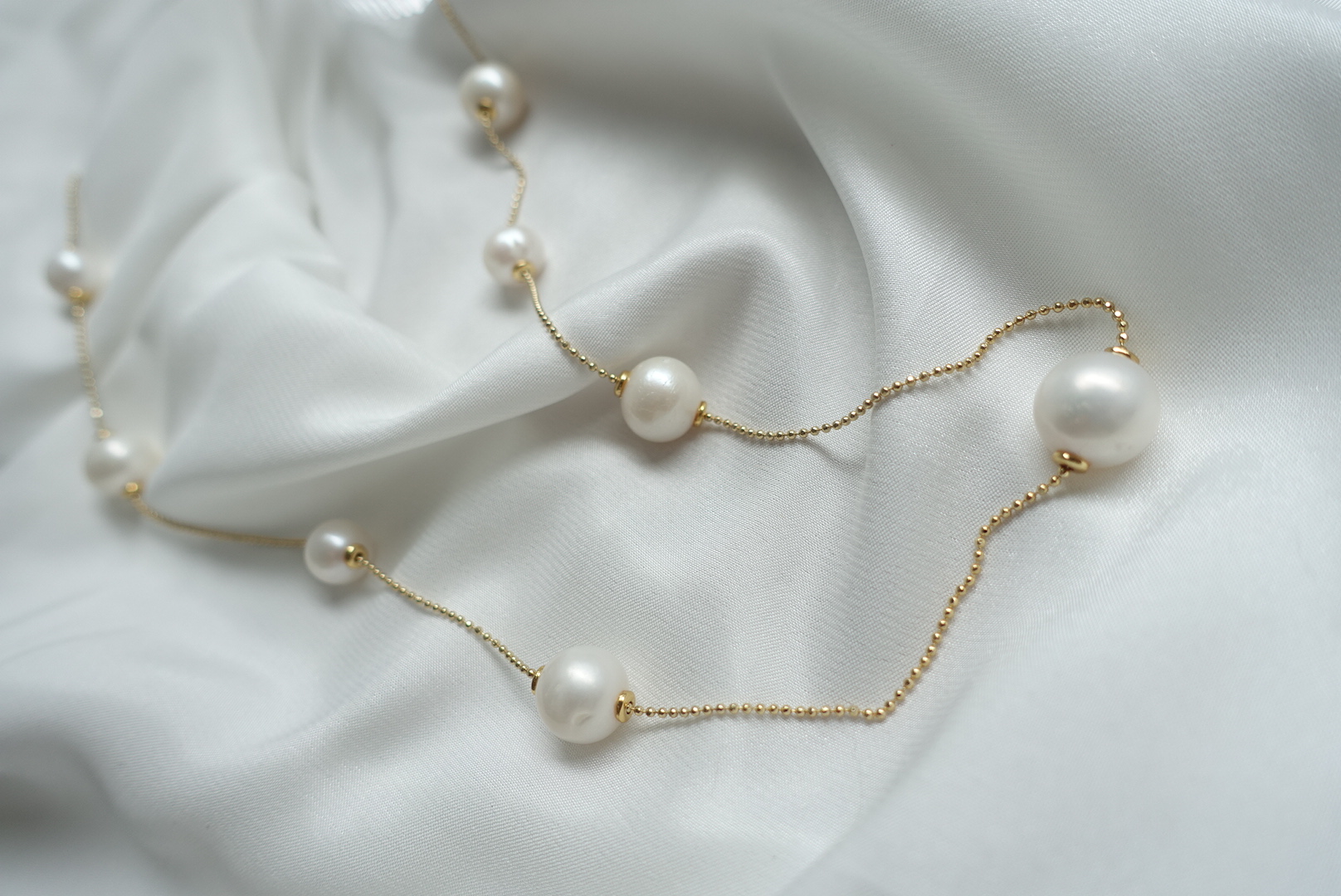 DSC02535 Movable Yellow Gold plated Silver Freshwater Pearl Rope Necklace