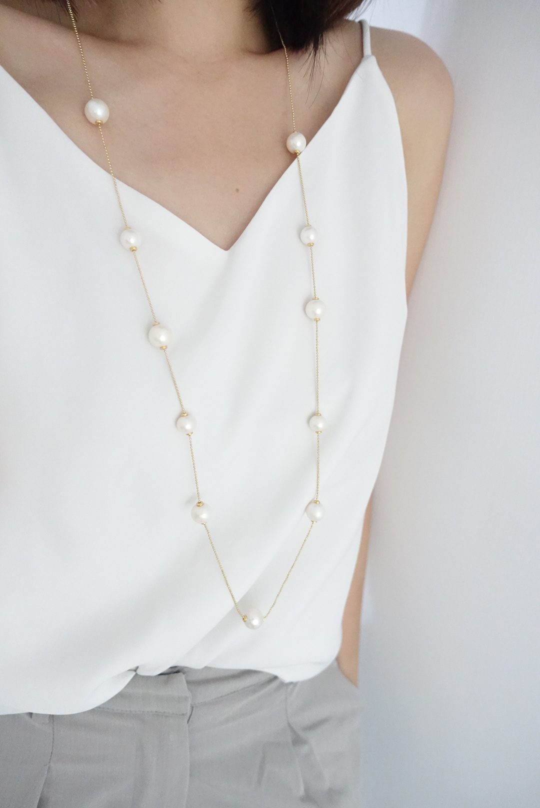 DSC02540 Movable Yellow Gold plated Silver Freshwater Pearl Rope Necklace